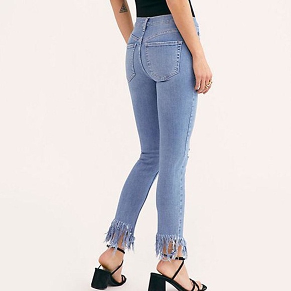 ACCEPTING OFFERS Free people Great Heights jeans - Picture 1 of 6